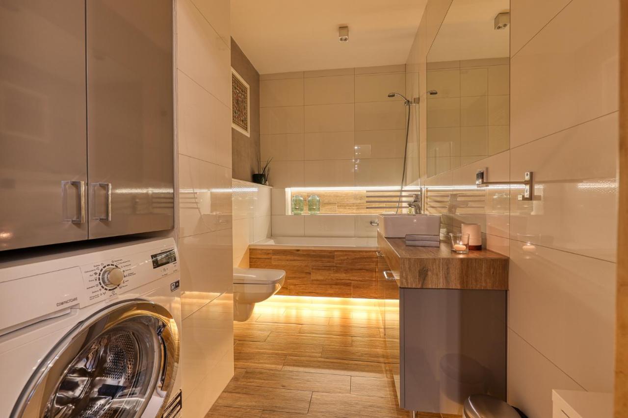 Apartament Podolszyce Płock Exteriör bild